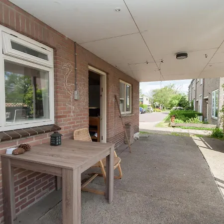 Holiday home With Covered Terrace Groet